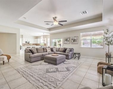 4737 Barcelona Ridge Court - Photo Thumbnail 9