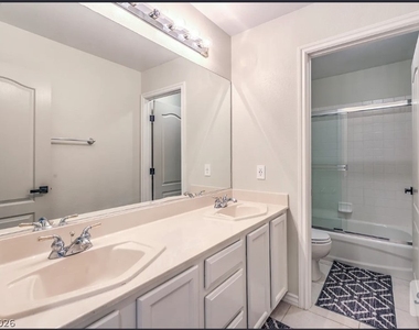 4737 Barcelona Ridge Court - Photo Thumbnail 23