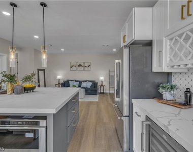 8848 Rainbow Ridge Drive - Photo Thumbnail 10