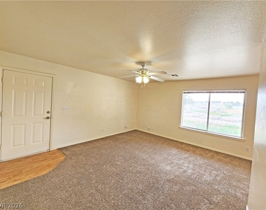 561 E Bourbon Street - Photo Thumbnail 7