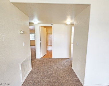 561 E Bourbon Street - Photo Thumbnail 12