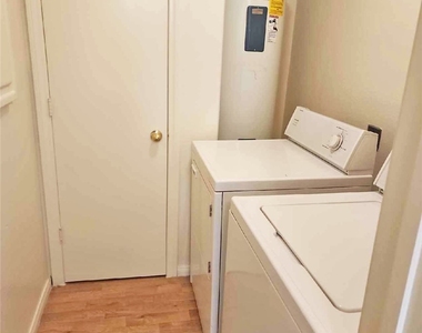 561 E Bourbon Street - Photo Thumbnail 21