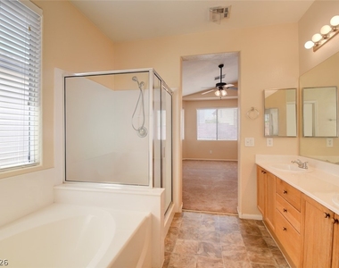 763 Wigan Pier Drive - Photo Thumbnail 7