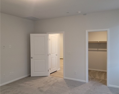 60 Cadence Crest Avenue - Photo Thumbnail 8