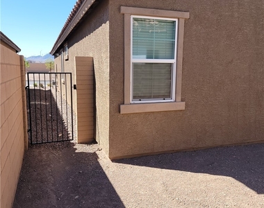 60 Cadence Crest Avenue - Photo Thumbnail 23