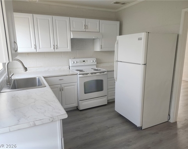 4624 Evergreen Place - Photo Thumbnail 4