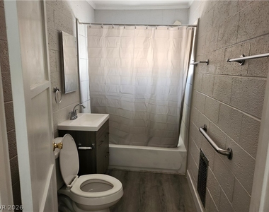 4624 Evergreen Place - Photo Thumbnail 16
