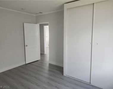 4624 Evergreen Place - Photo Thumbnail 17