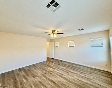 9137 Wine Cellar Avenue - Photo Thumbnail 15