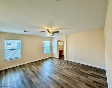 9137 Wine Cellar Avenue - Photo Thumbnail 14