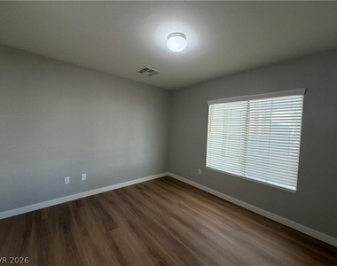 2139 Meadow Green Avenue - Photo Thumbnail 23