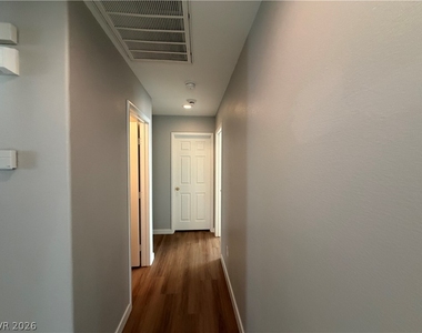 2139 Meadow Green Avenue - Photo Thumbnail 21