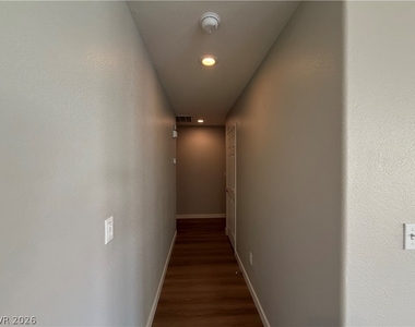 2139 Meadow Green Avenue - Photo Thumbnail 14