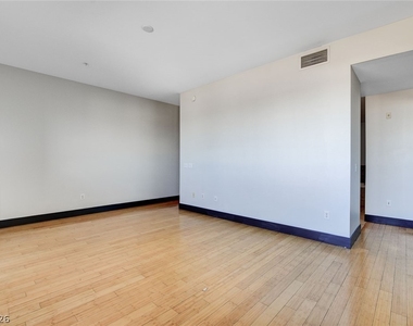 2715 W Pebble Road - Photo Thumbnail 26