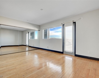 2715 W Pebble Road - Photo Thumbnail 24