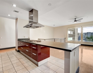 2715 W Pebble Road - Photo Thumbnail 20