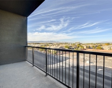 2715 W Pebble Road - Photo Thumbnail 31
