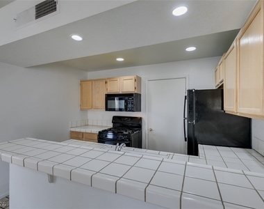 7570 W Flamingo Road - Photo Thumbnail 20