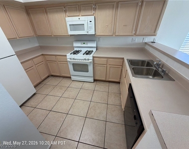 4830 Black Bear Road - Photo Thumbnail 5