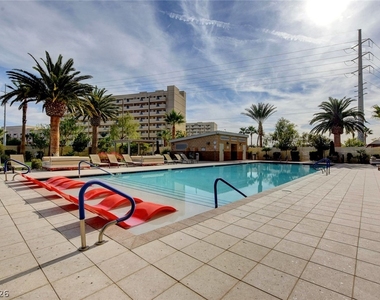 8255 Las Vegas Boulevard - Photo Thumbnail 52