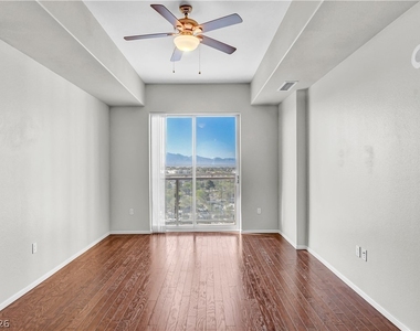 8255 Las Vegas Boulevard - Photo Thumbnail 13
