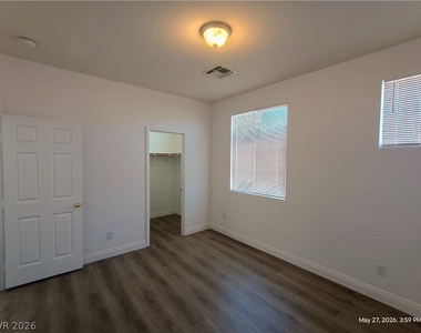 4432 Mount Penteli Avenue - Photo Thumbnail 14