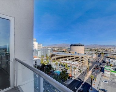 150 Las Vegas Boulevard - Photo Thumbnail 35