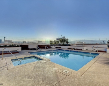 150 Las Vegas Boulevard - Photo Thumbnail 41