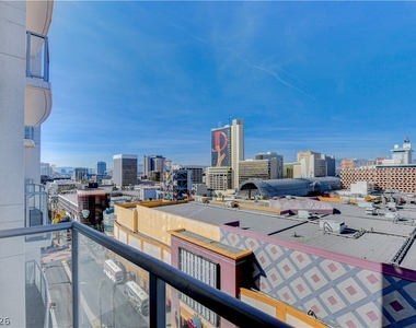 150 Las Vegas Boulevard - Photo Thumbnail 26