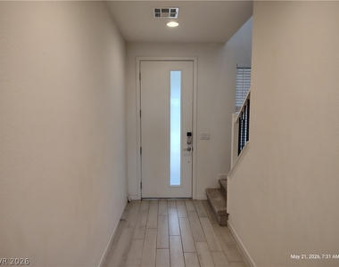 9648 Sunstone Sparkle Avenue - Photo Thumbnail 1