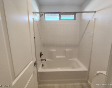 9648 Sunstone Sparkle Avenue - Photo Thumbnail 14