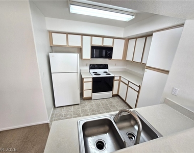 2300 Silverado Ranch Boulevard - Photo Thumbnail 10