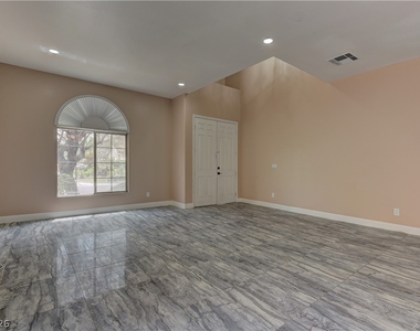 5862 Bluthe Bridge Avenue - Photo Thumbnail 4