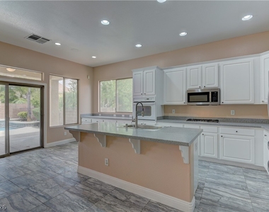 5862 Bluthe Bridge Avenue - Photo Thumbnail 7