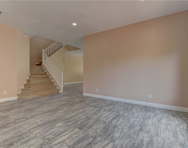5862 Bluthe Bridge Avenue - Photo Thumbnail 5