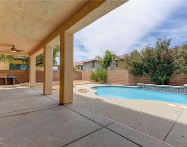 5862 Bluthe Bridge Avenue - Photo Thumbnail 28