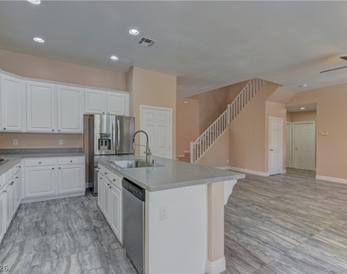 5862 Bluthe Bridge Avenue - Photo Thumbnail 8