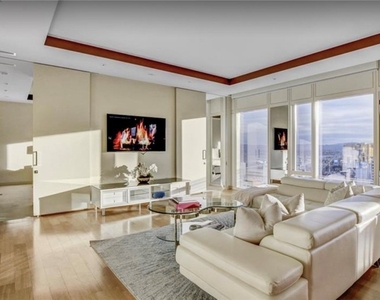 3750 Las Vegas Boulevard - Photo Thumbnail 9