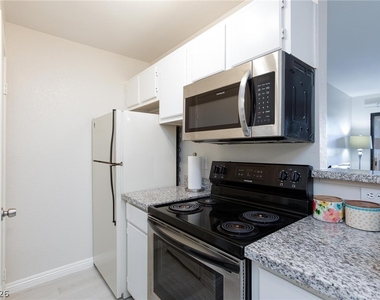 5171 Lindell Road - Photo Thumbnail 11