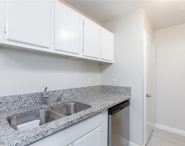5171 Lindell Road - Photo Thumbnail 9