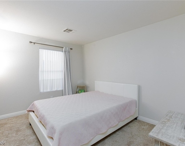 5171 Lindell Road - Photo Thumbnail 13