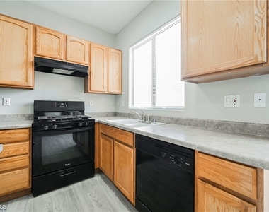8212 Strawberry Spring Street - Photo Thumbnail 27