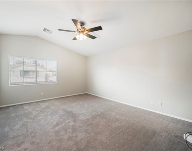 8212 Strawberry Spring Street - Photo Thumbnail 15