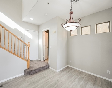 8212 Strawberry Spring Street - Photo Thumbnail 7