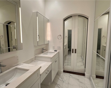 5268 Island Chain Road - Photo Thumbnail 30