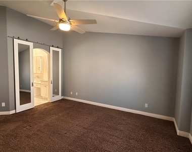 5268 Island Chain Road - Photo Thumbnail 24