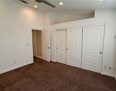 5268 Island Chain Road - Photo Thumbnail 44
