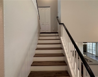 5268 Island Chain Road - Photo Thumbnail 20