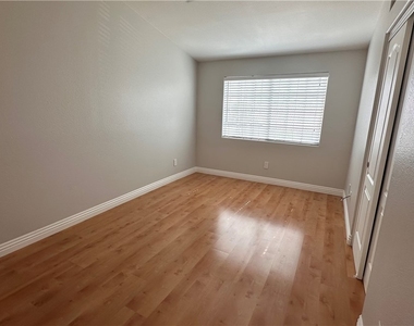 5268 Island Chain Road - Photo Thumbnail 33
