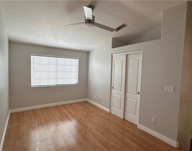 5268 Island Chain Road - Photo Thumbnail 35